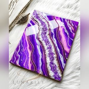 Resin Geode Wall Artwork 14″x 11″, Holographic Purple